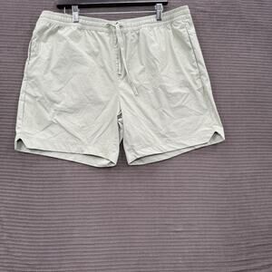 Cuts Clothing Shorts Men 2XL Green Nylon Crossover Performance Outdoors Athletic